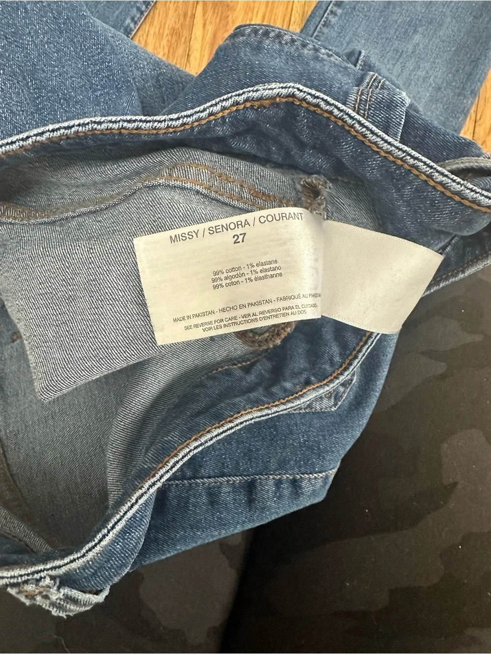 Sanctuary Women's Blue Flare Jeans with Button-Fly size 27 like new